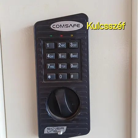 Kiss-szollosi Vendeghaz Apartment